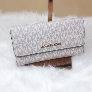 Michael Kors trifold wallet